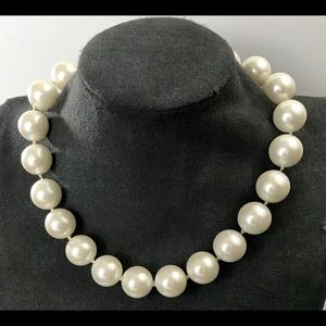 Huge faux pearl chunky bold necklace Ann Taylor?